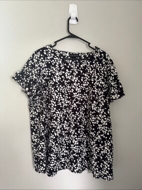 Lane Bryant Black and White Printed Short Sleeve Top